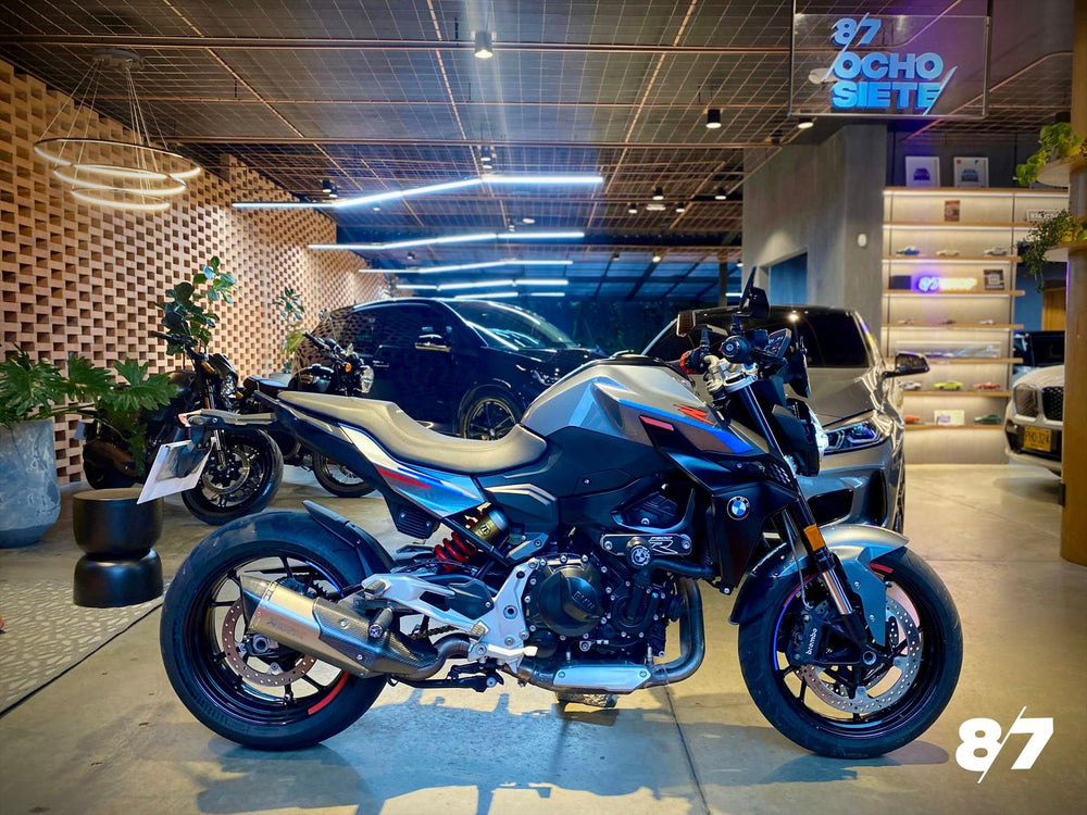 BMW SERIE F 900R