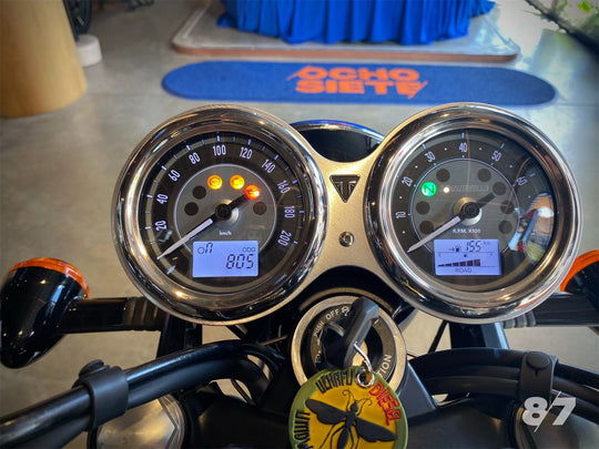 TRIUMPH BONNEVILLE T100