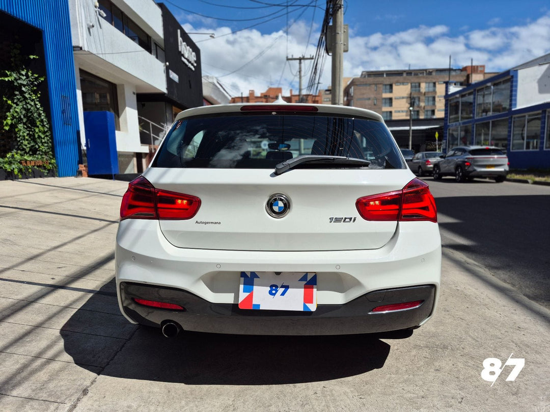 BMW 120i PAQUETE M