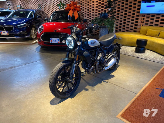 DUCATI SCRAMBLER 800