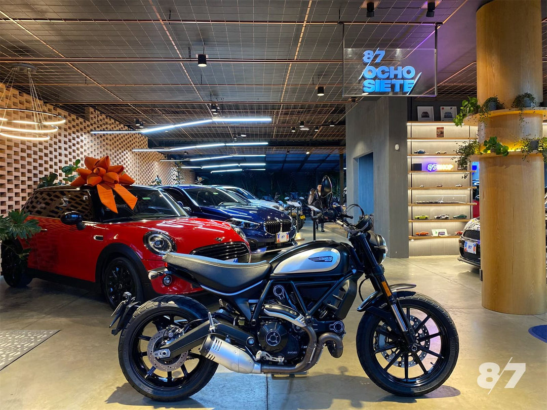 DUCATI SCRAMBLER 800