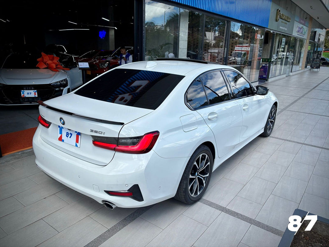 BMW SERIE 3 320i