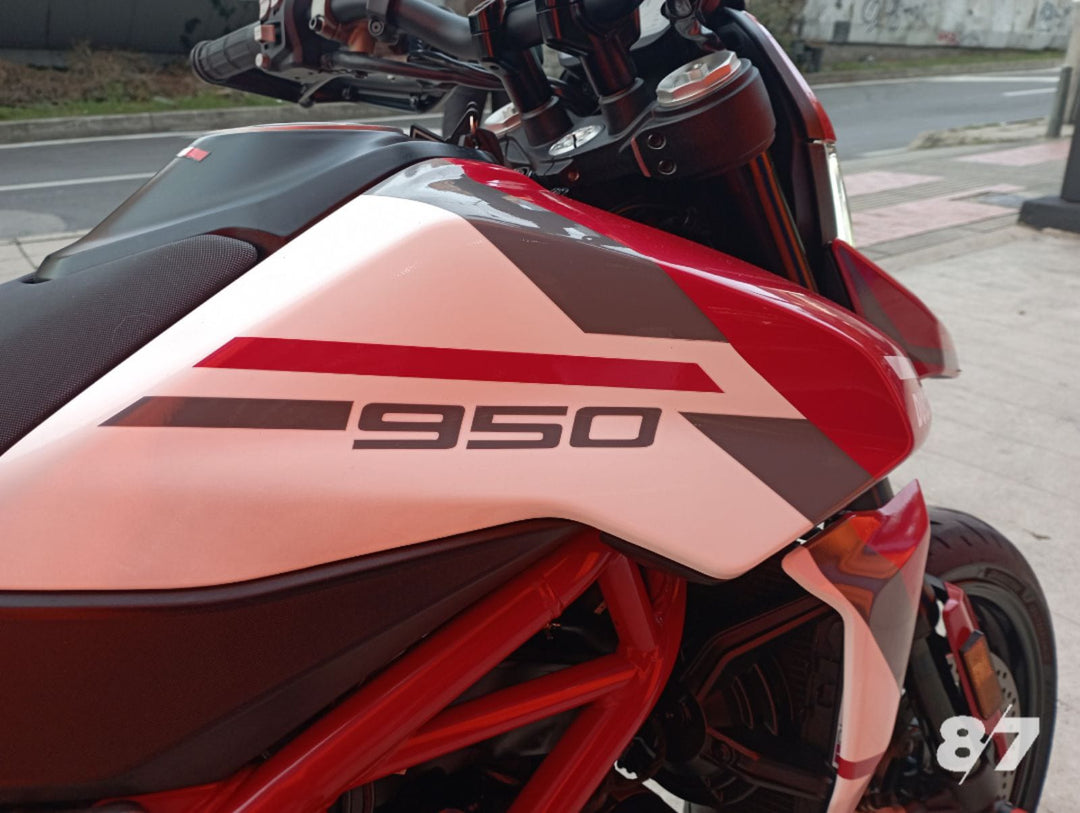 Ducati Hypermotard 950 CON DESMO