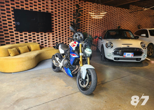 BMW F 900 R