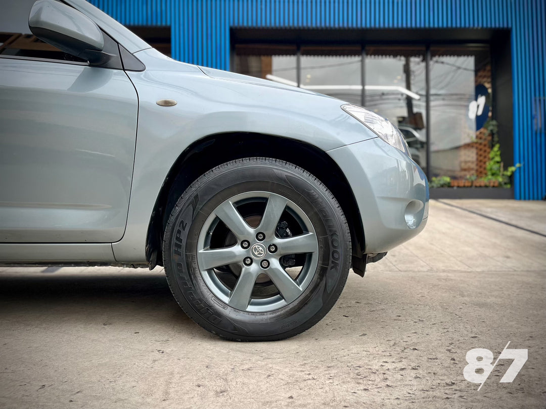TOYOTA RAV 4