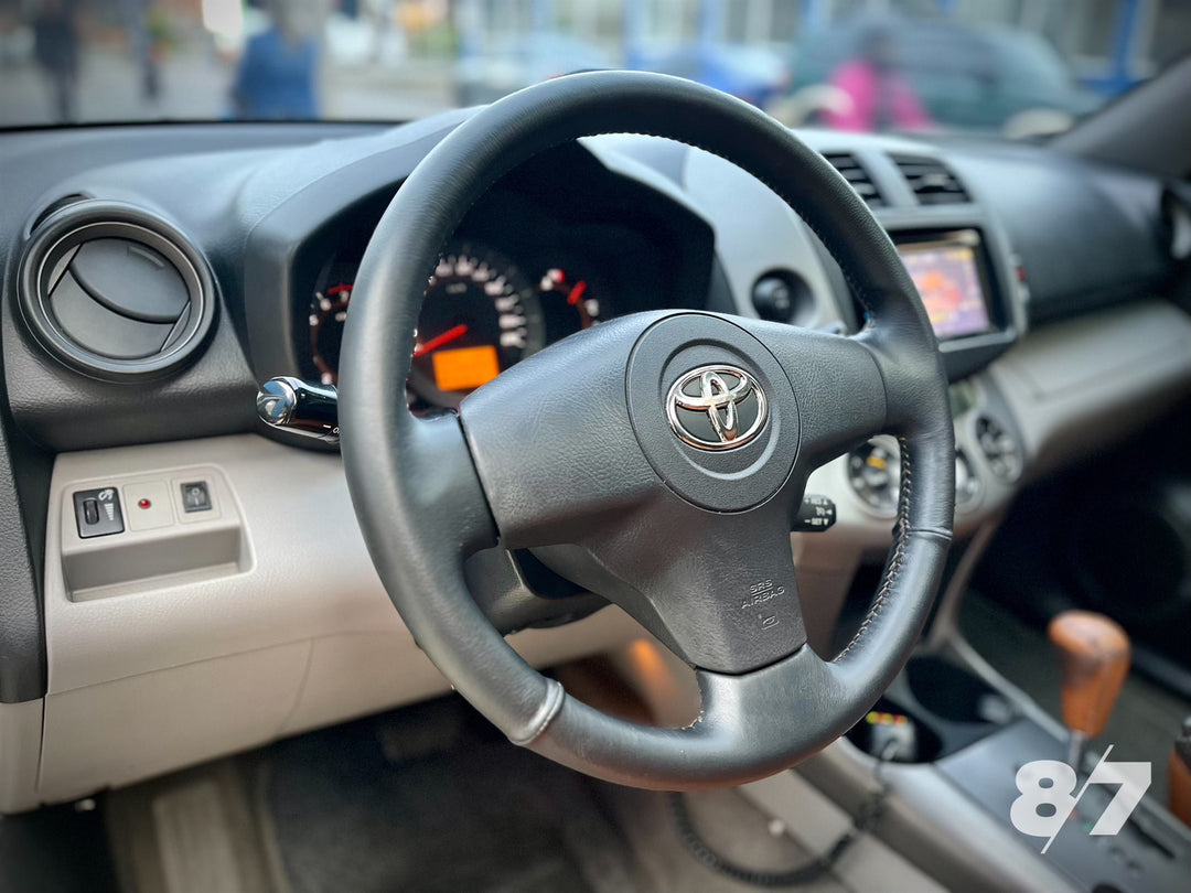 TOYOTA RAV 4