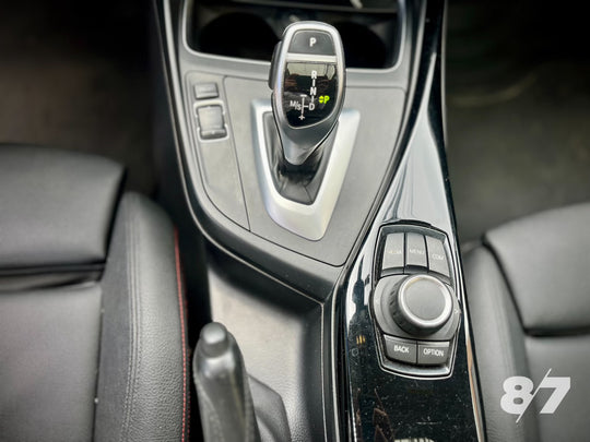 BMW 220I COUPE
