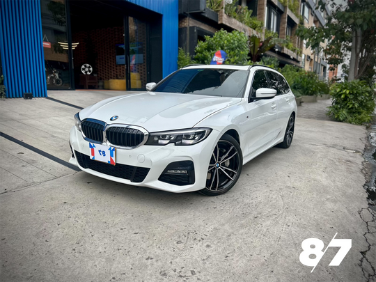 BMW SERIE 3 330i