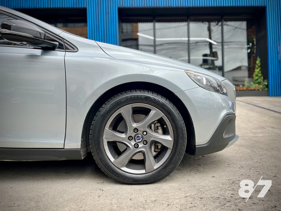 VOLVO V40 T5-AWD CROSS COUNTRY