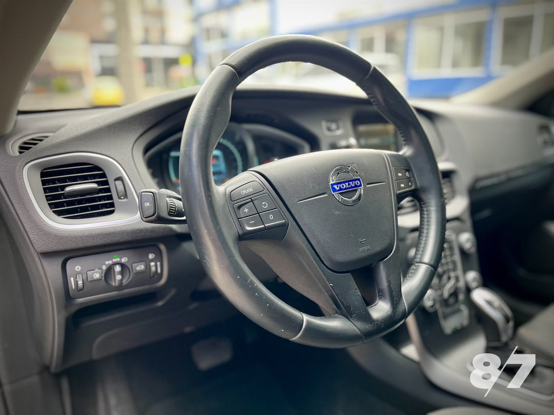 VOLVO V40 T5-AWD CROSS COUNTRY