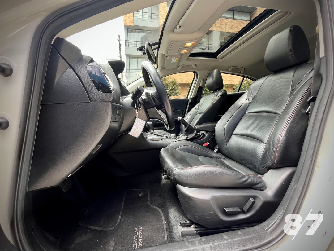 MAZDA 3 HATCH BACK