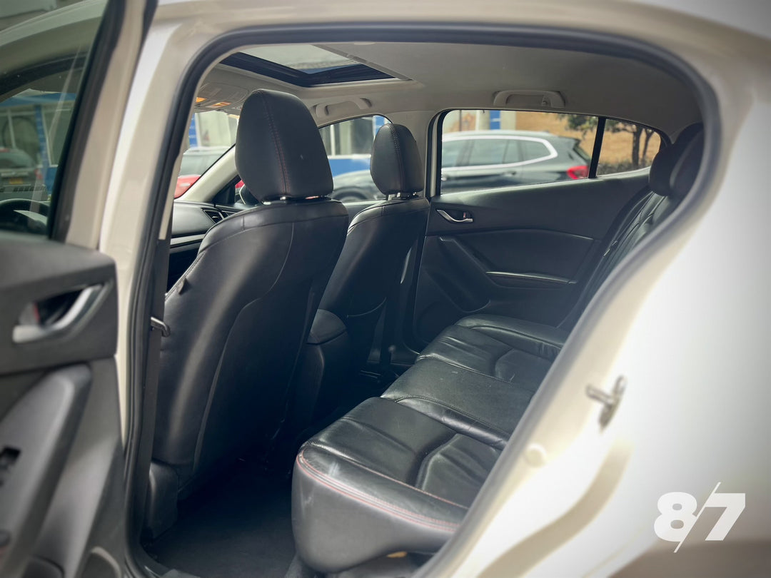 MAZDA 3 HATCH BACK