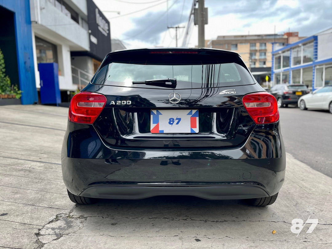 MERCEDES BENZ A200