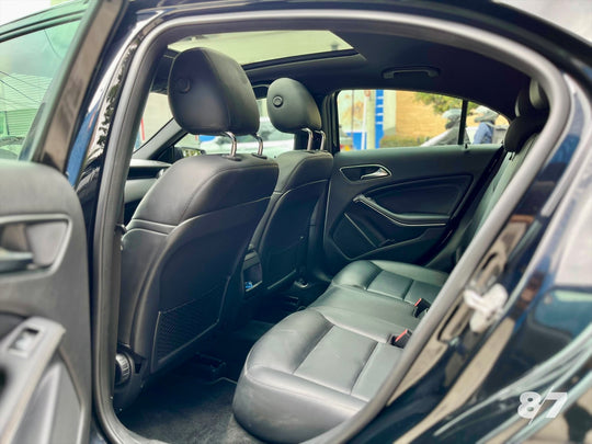 MERCEDES BENZ A200