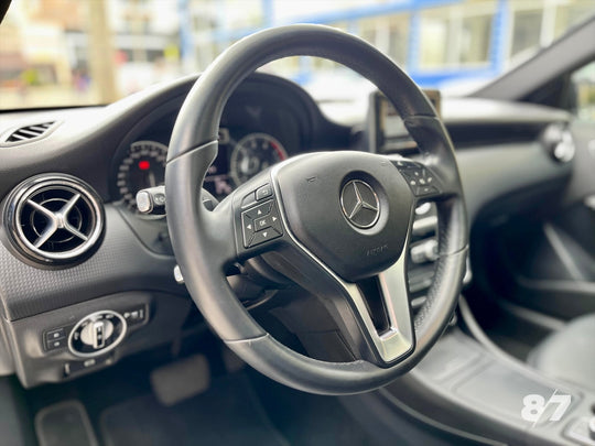 MERCEDES BENZ A200