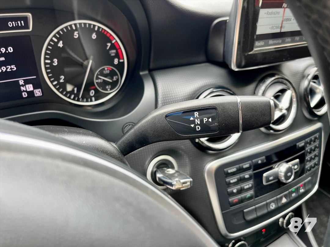 MERCEDES BENZ A200