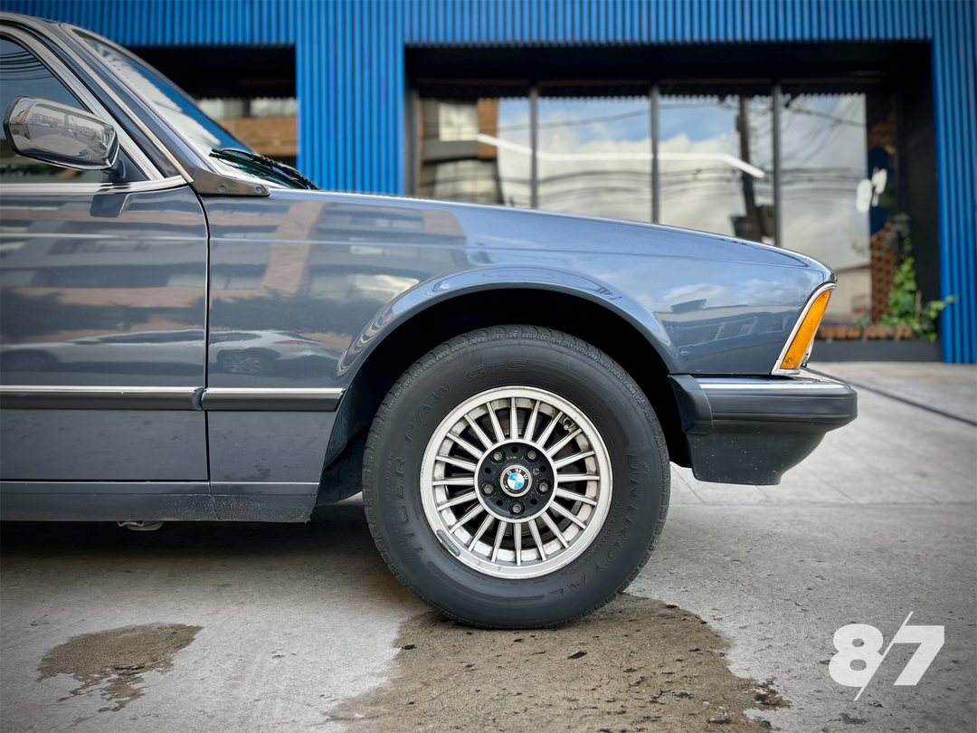 BMW 728i