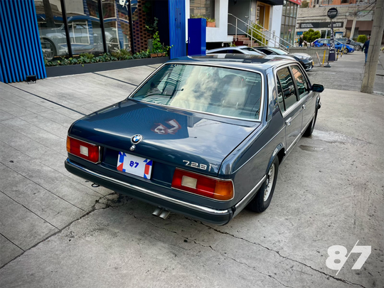 BMW 728i