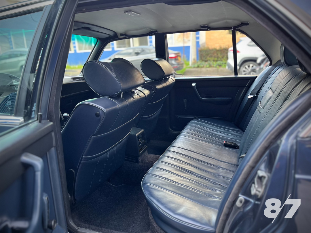 BMW 728i