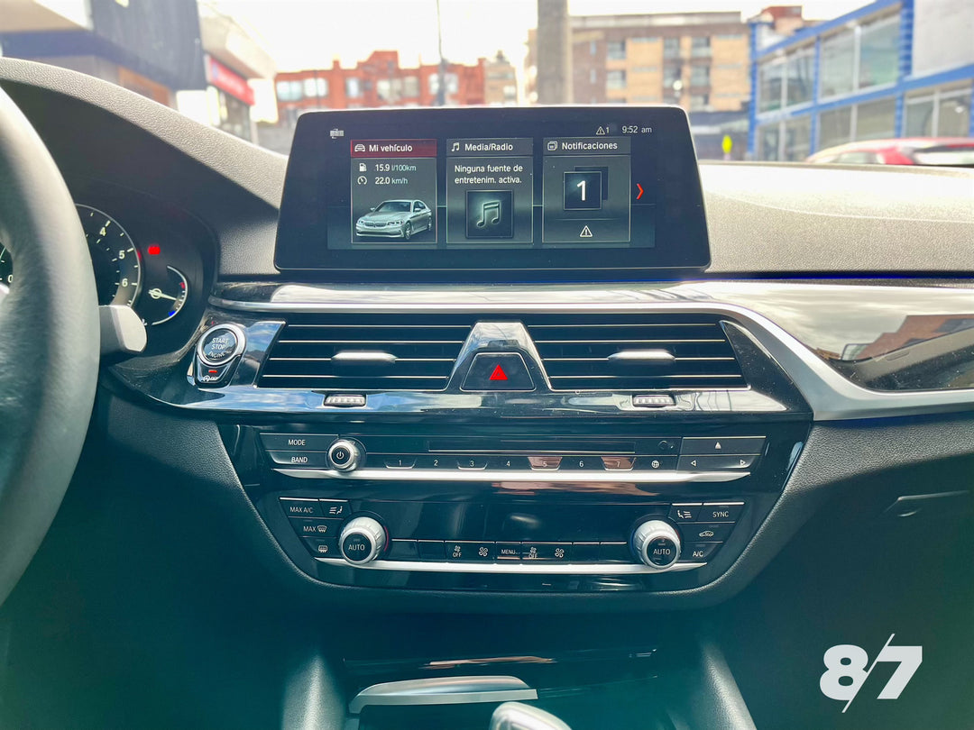 BMW 520i