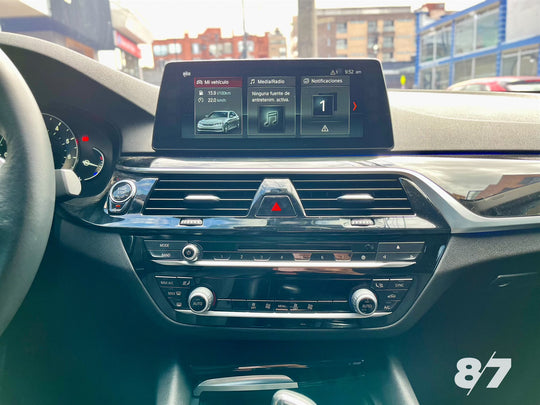 BMW 520i