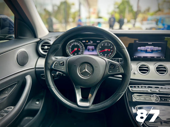 MERCEDES BENZ E 200