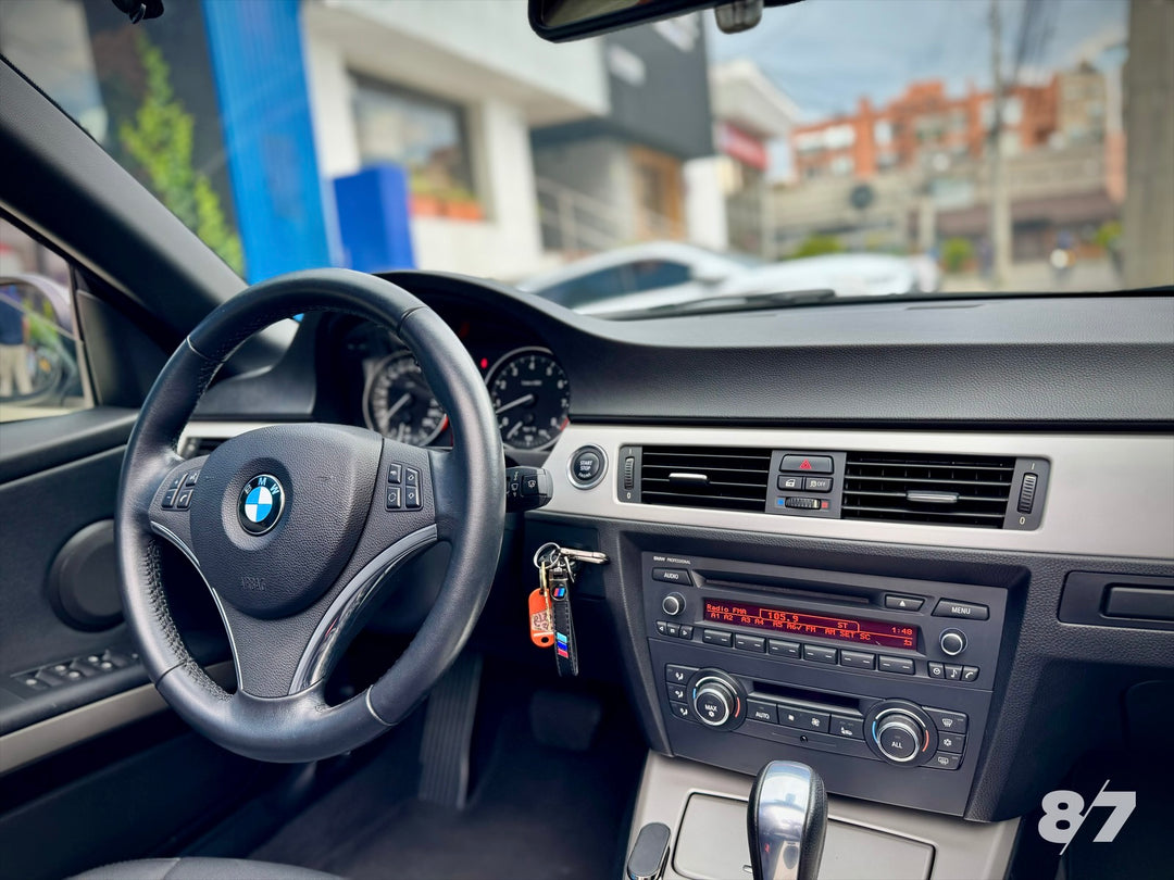 BMW 325i CABRIOLET