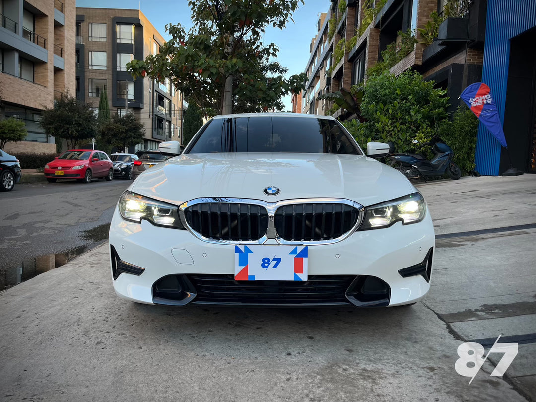 BMW 330i SportLine