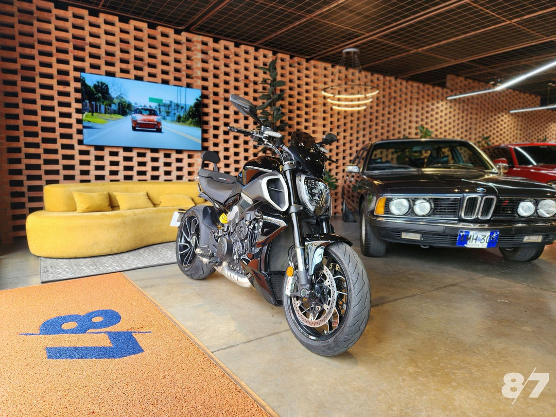 DUCATI XDIAVEL V4 S