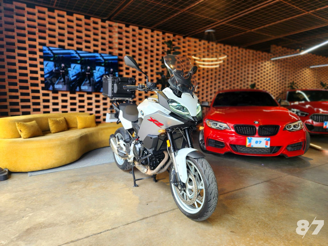 BMW F900XR