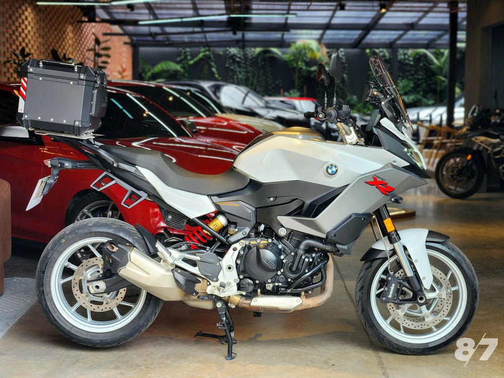 BMW F900XR