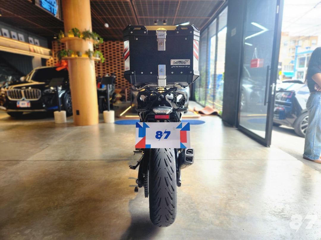 BMW F900XR