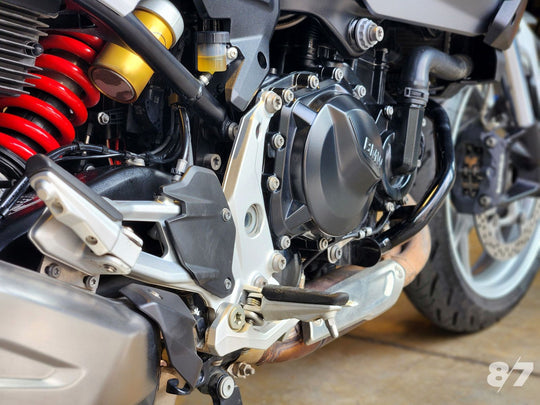 BMW F900XR