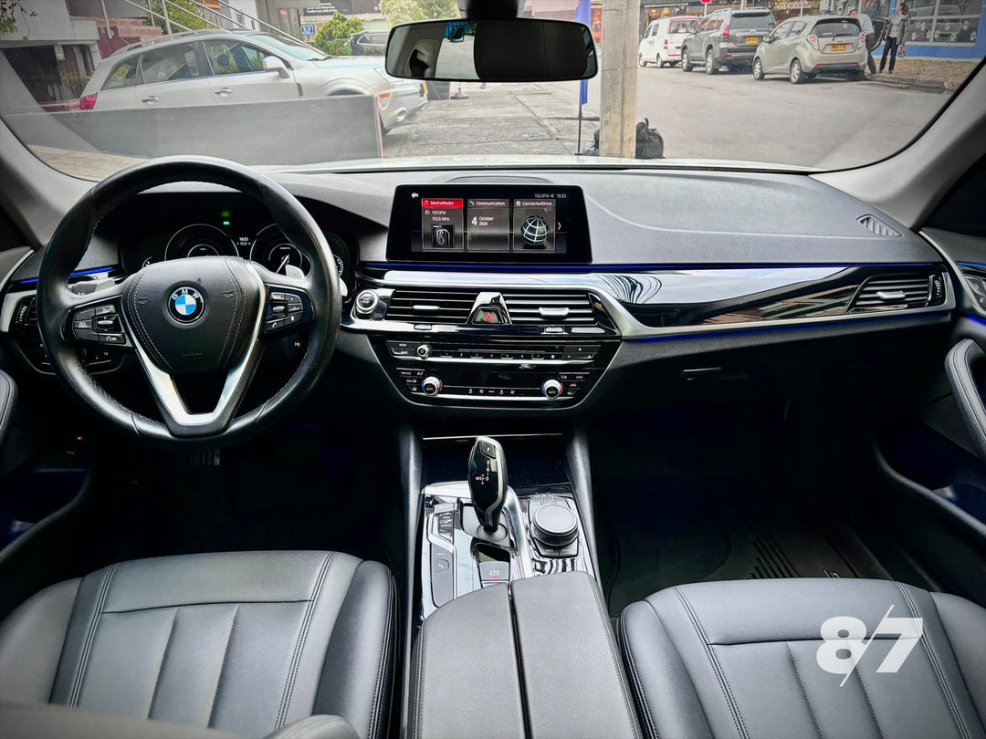 BMW 530e HIBRIDO