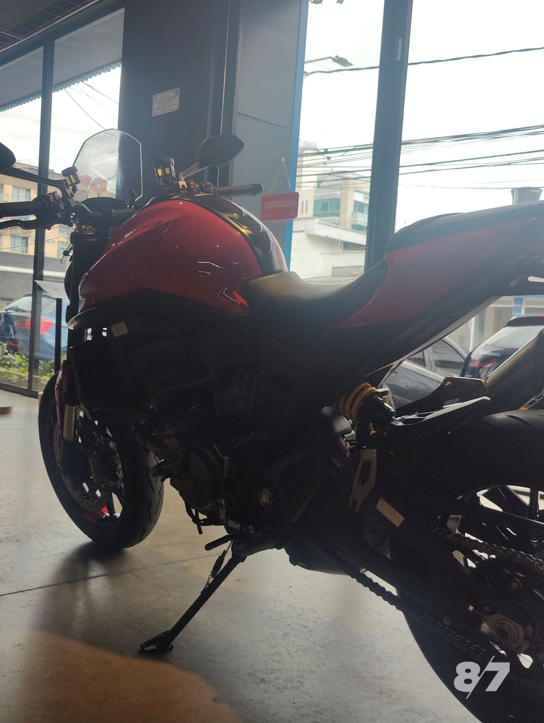 DUCATI MONSTER