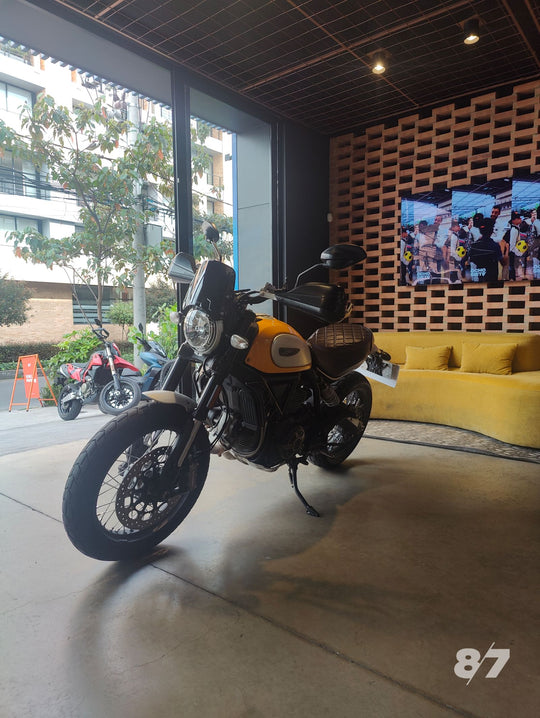 DUCATI SCRAMBLE 800