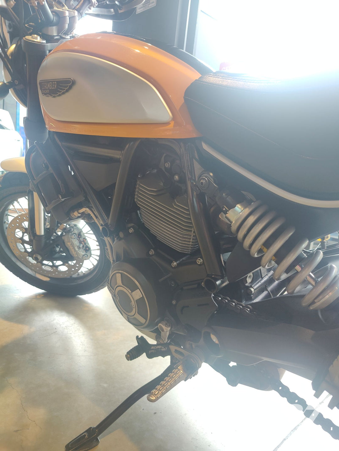 DUCATI SCRAMBLE 800